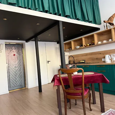 Komnata Tajemnic W Centrum *